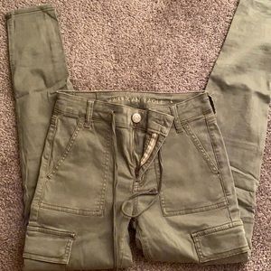 American Eagle army green high-rise jeggings!